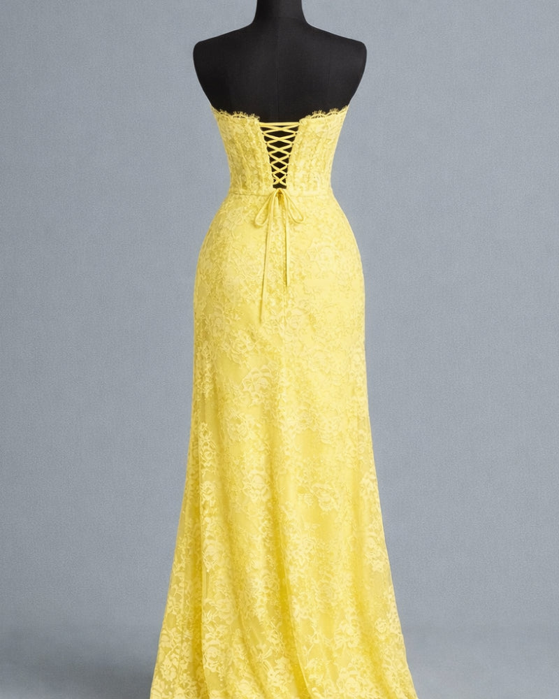 Livara Lace Corset High-Slit Elegance Prom Dress Secondary image